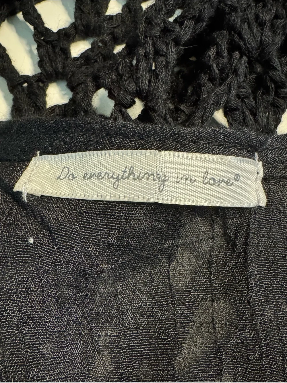 DO EVERYTHING IN LOVE Black Fringe Tribal Embroidered Crochet Boho Vest OS